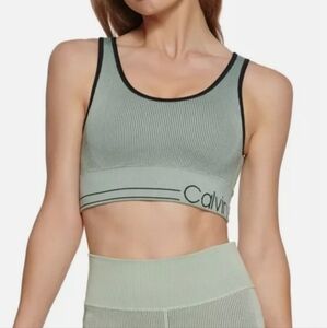 Calvin Klein Performance Seamless Ribbed Medium Impact Sports Bra
